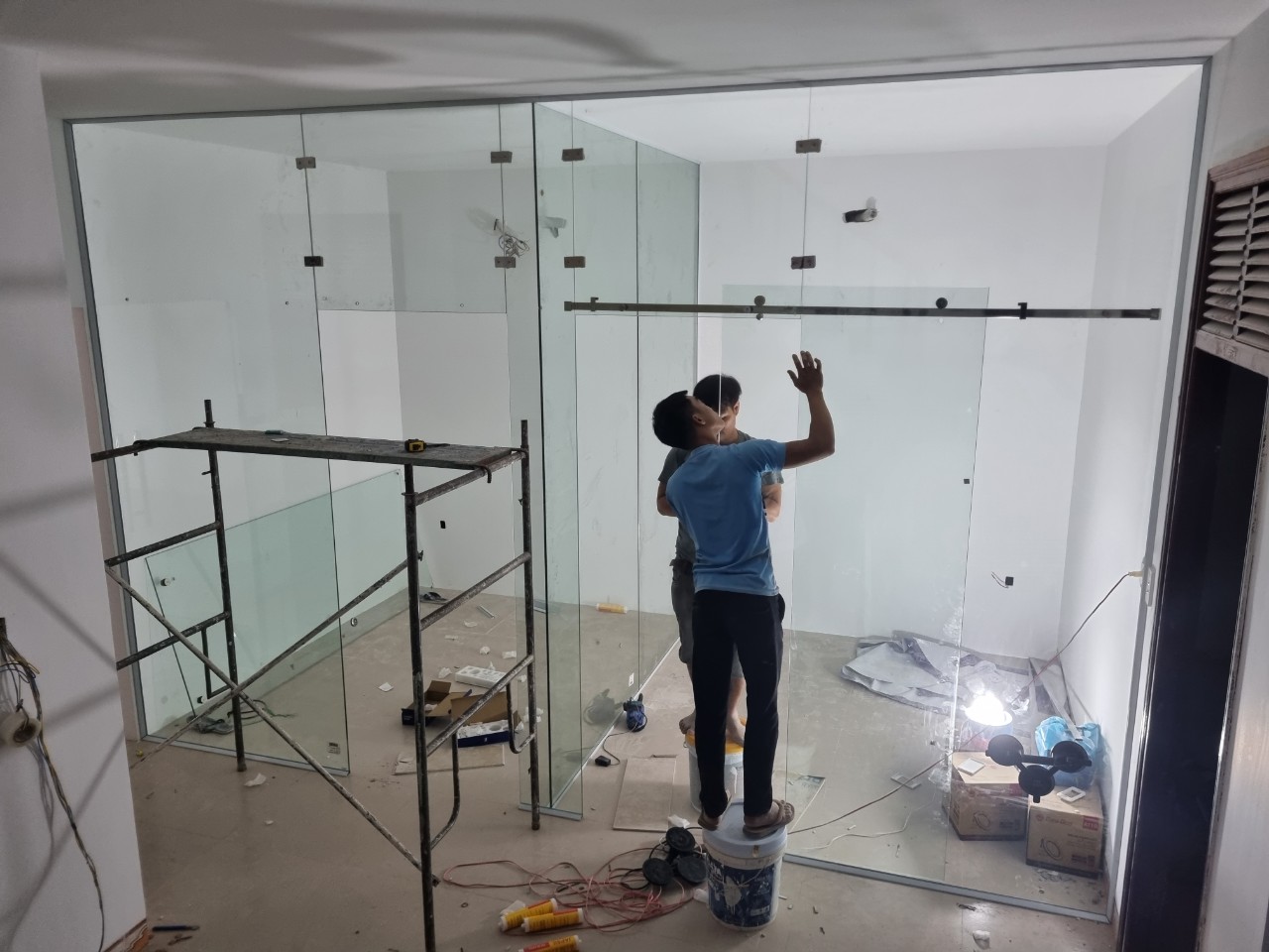 kính cường lực đà nẵng